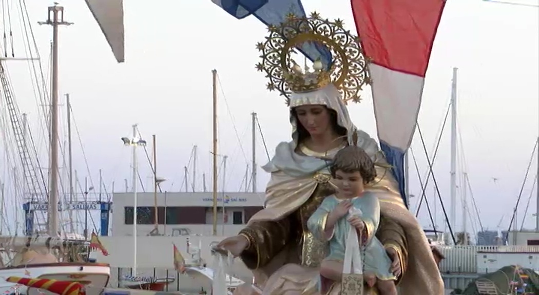 Procesión terrestre y marítima en honor a la Vírgen del Carmen